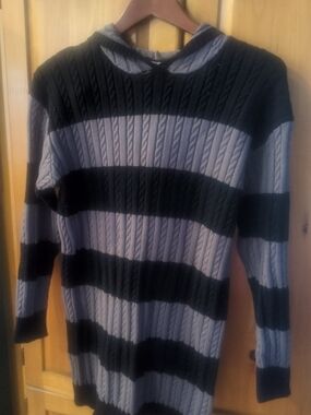 J for Justify Women's Crewneck Cable Knit Sweater - Black and Gray Stripes
